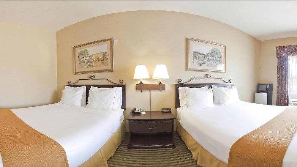 Holiday Inn Express Hotel & Suites Marina By Ihg מראה חיצוני תמונה