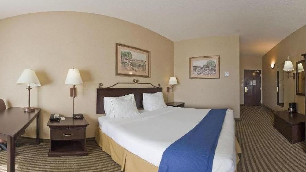 Holiday Inn Express Hotel & Suites Marina By Ihg מראה חיצוני תמונה