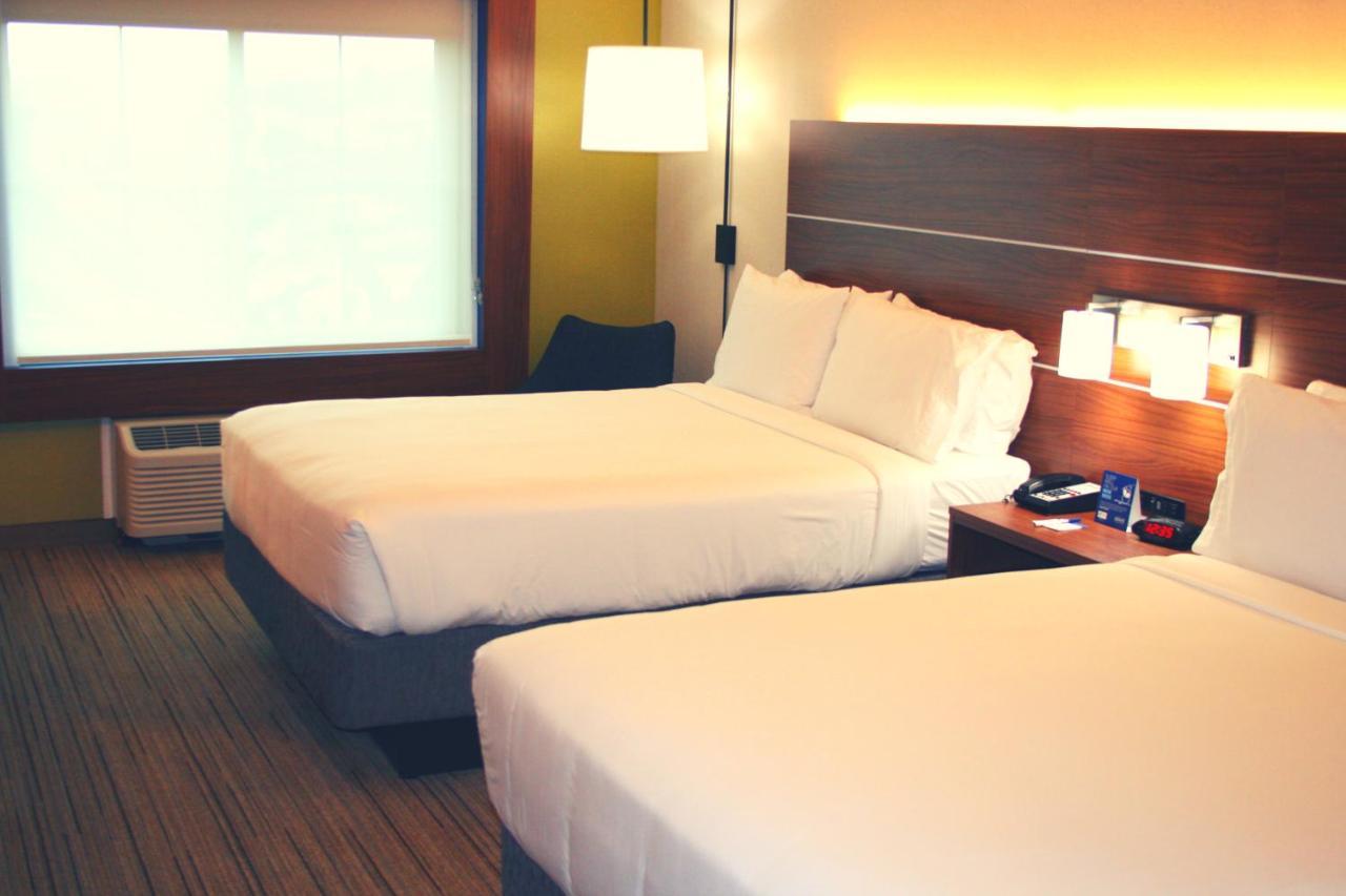 Holiday Inn Express Hotel & Suites Marina By Ihg מראה חיצוני תמונה