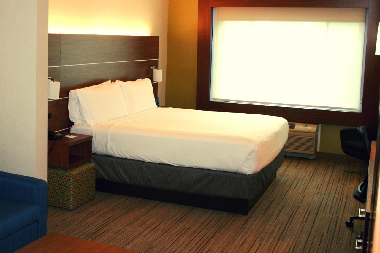 Holiday Inn Express Hotel & Suites Marina By Ihg מראה חיצוני תמונה