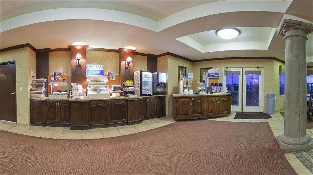 Holiday Inn Express Hotel & Suites Marina By Ihg מראה חיצוני תמונה