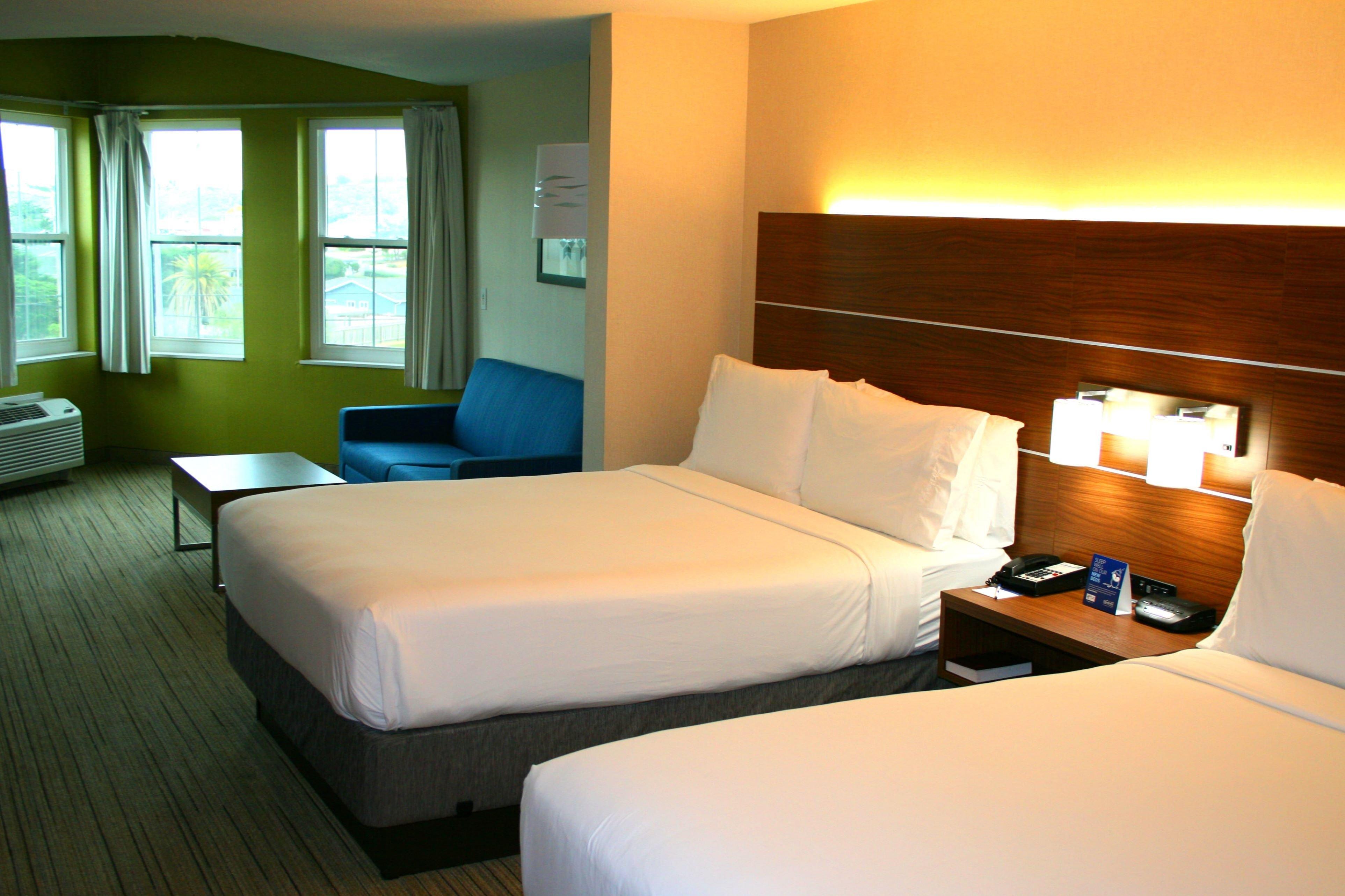 Holiday Inn Express Hotel & Suites Marina By Ihg מראה חיצוני תמונה